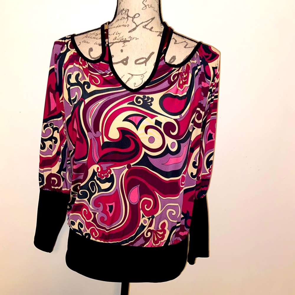 ▪️Trac Around The Neck Top▪️